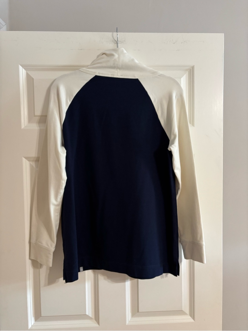 Talbots Navy and Cream Raglan Pullover - Picture 5 of 6